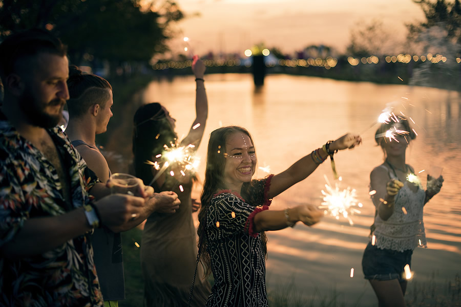 How to be Happy in a Miserable World: Collective Effervescence
